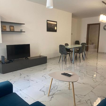 Sliema Centrally Located Apt Zewnętrze zdjęcie