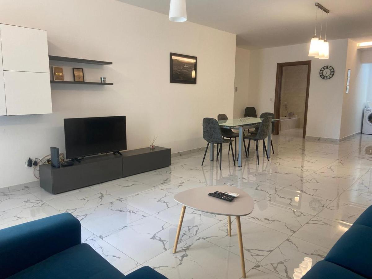 Sliema Centrally Located Apt Zewnętrze zdjęcie