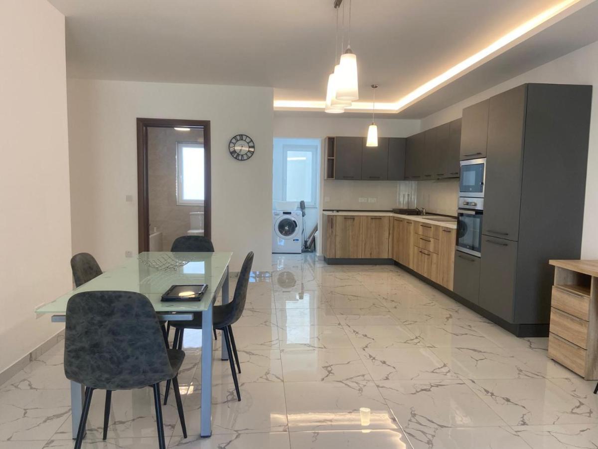 Sliema Centrally Located Apt Zewnętrze zdjęcie
